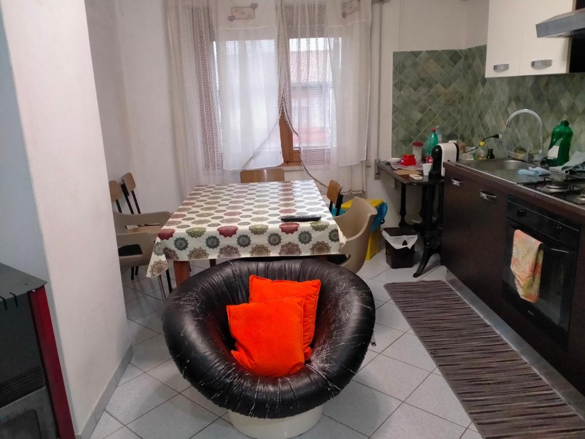 Appartamento Santa Giusta Exterior foto